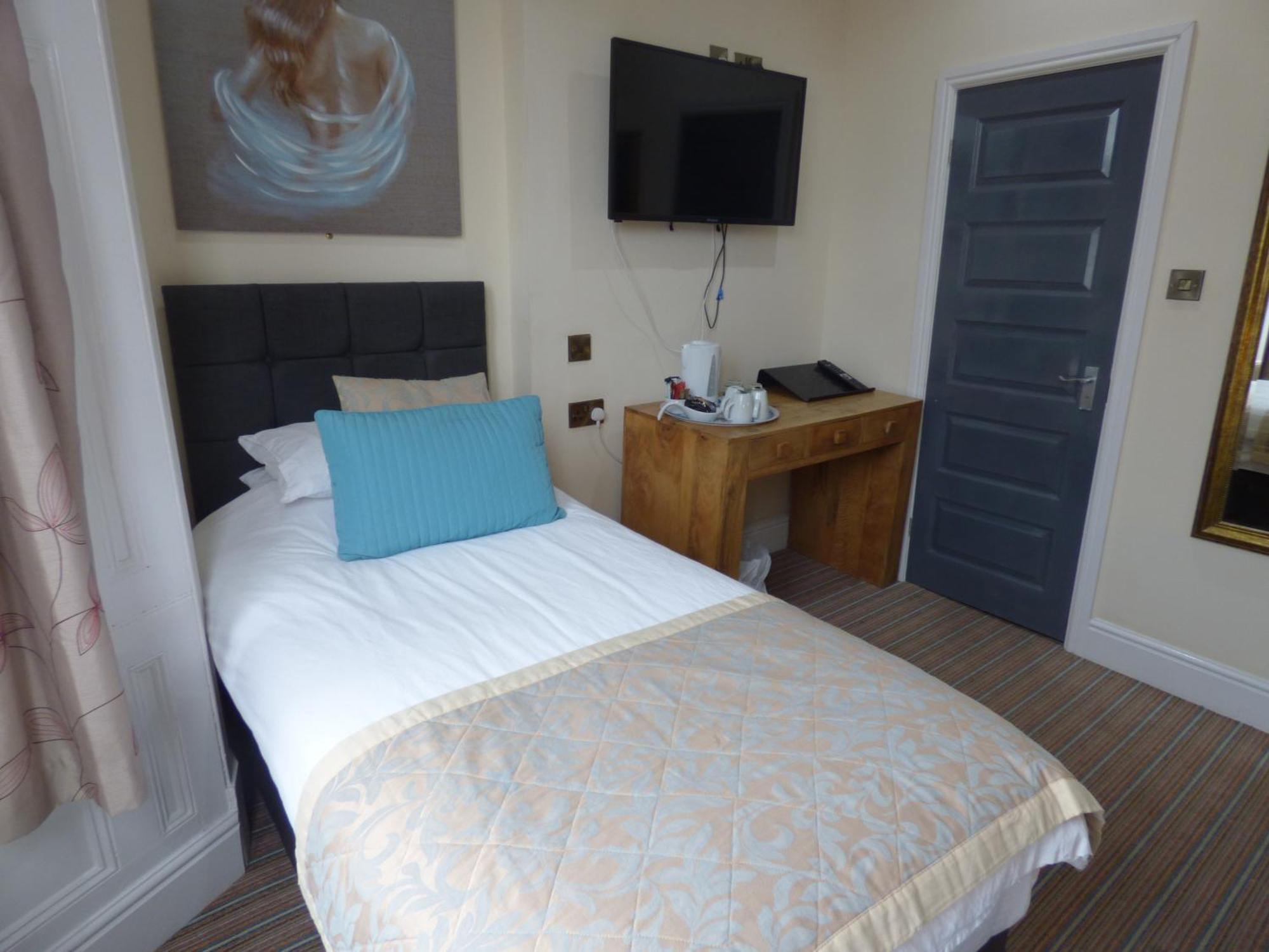 Inn Wheldale Castleford